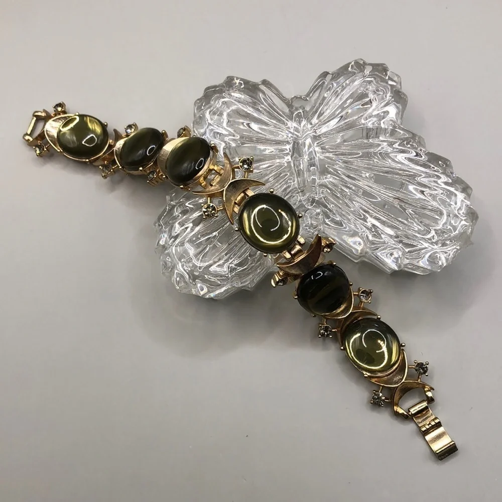 Vintage bejeweled elegant statement costume bracelet.